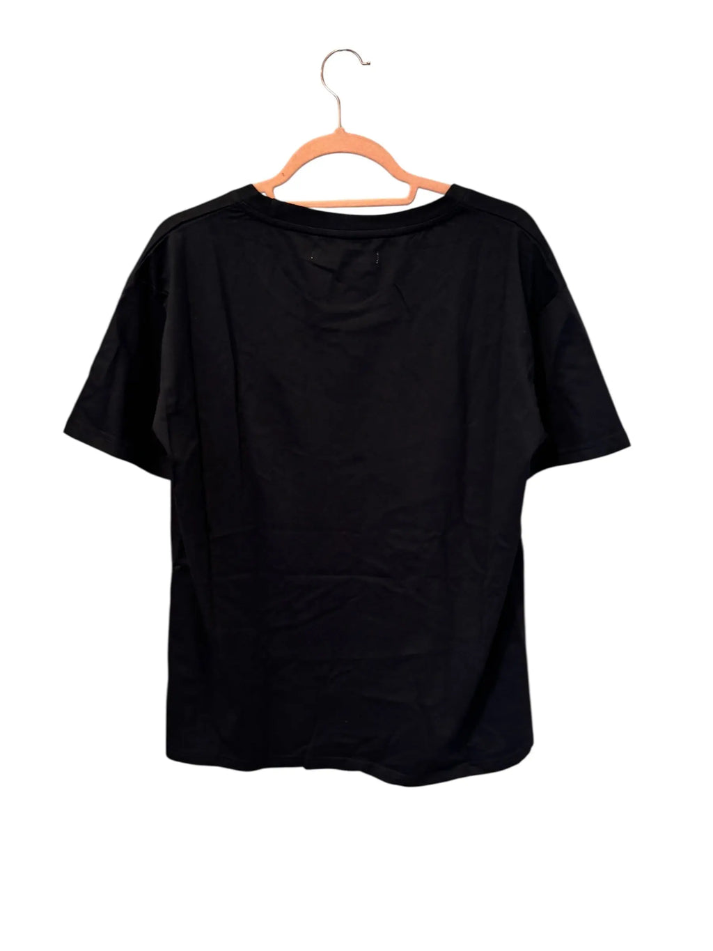 Praying “Mom’s Favorite” Graphic Tee (L) Praying