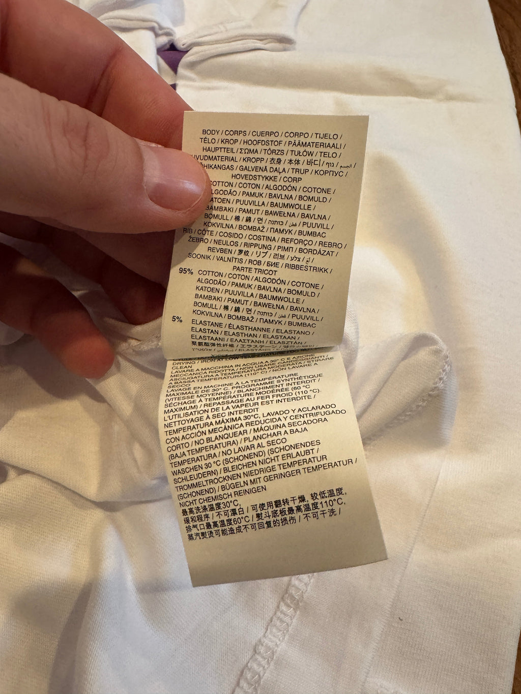 Off-White c/o Virgil Abloh Slim Signature arrow Tee in White [XL] - Still Threaded Apparel